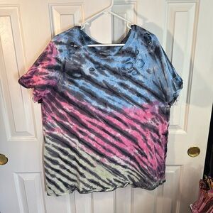 Torrid relaxed fit tie dye t shirt